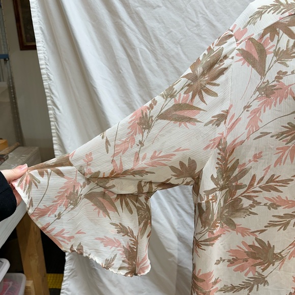 Catherine’s Sheer Brown and Pink Blouse/Cover Up Size 26/28W - Picture 5 of 8